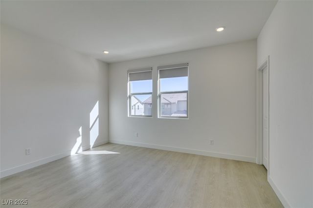 125 Silver Run Lane, Las Vegas, NV 89138