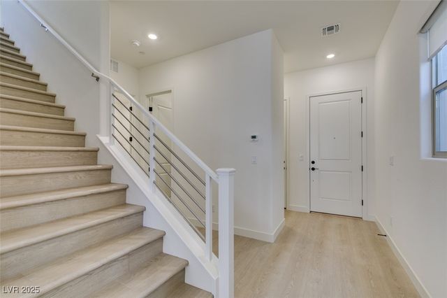 125 Silver Run Lane, Las Vegas, NV 89138