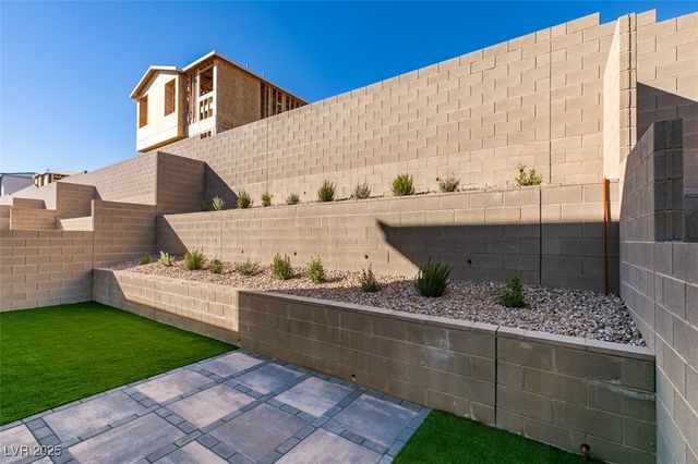 125 Silver Run Lane, Las Vegas, NV 89138