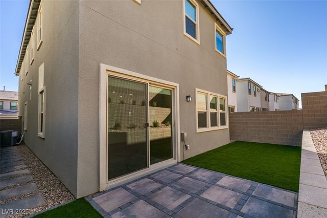 125 Silver Run Lane, Las Vegas, NV 89138