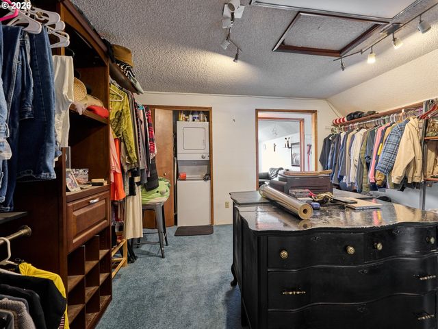 920 N ASPEN Ct, Canby, OR 97013