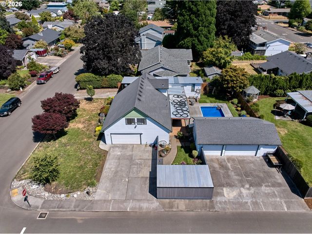 920 N ASPEN Ct, Canby, OR 97013