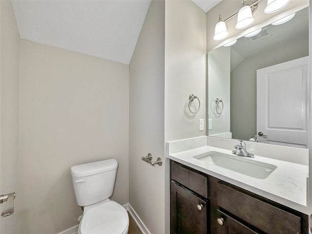 7000 Lake Ridge Avenue 1, Des Moines, IA 50320