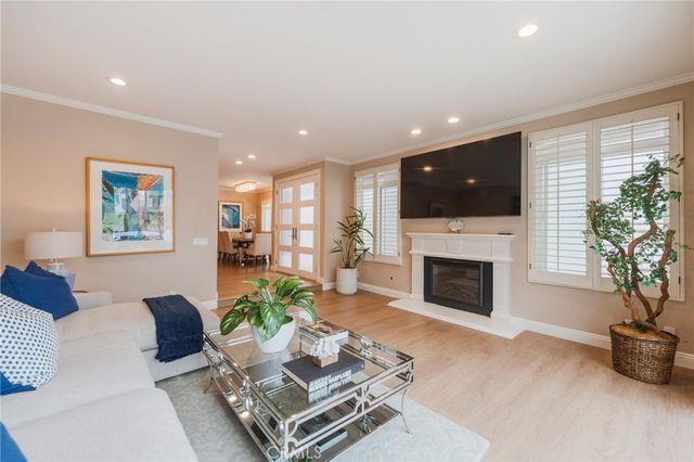 515 21st Street, Huntington Beach, CA 92648