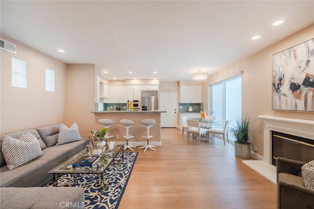 515 21st Street, Huntington Beach, CA 92648