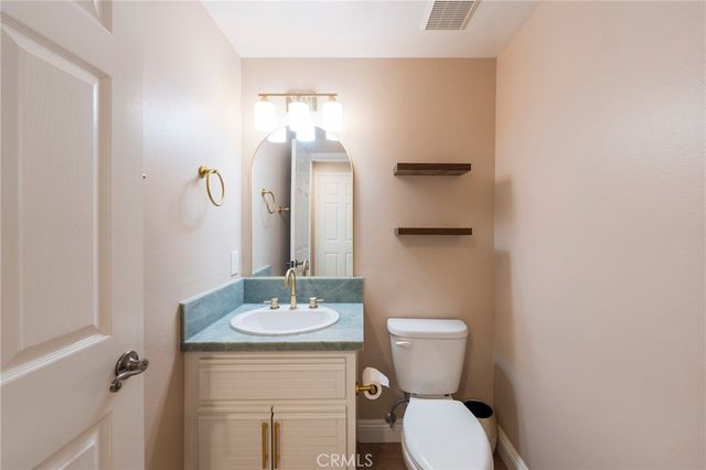 515 21st Street, Huntington Beach, CA 92648