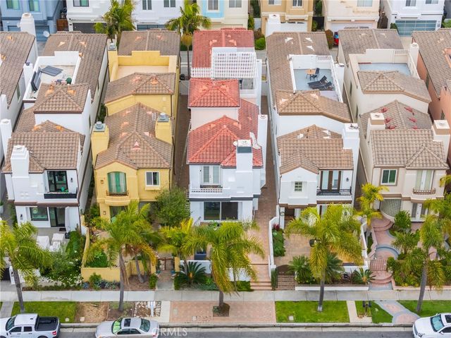 515 21st Street, Huntington Beach, CA 92648