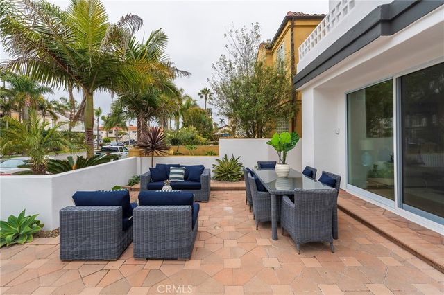 515 21st Street, Huntington Beach, CA 92648