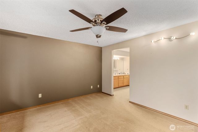 11505 SE 320th Place, Auburn, WA 98092