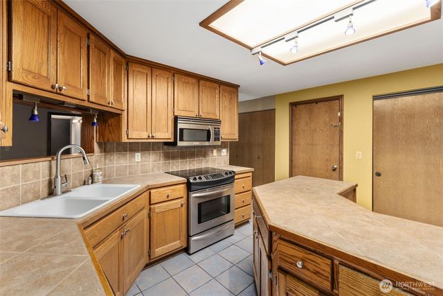 11505 SE 320th Place, Auburn, WA 98092