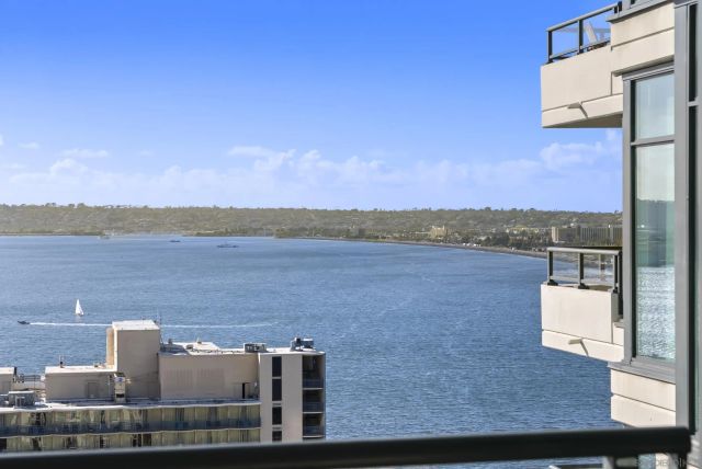 1205 Pacific Hwy 2106, San Diego, CA 92101