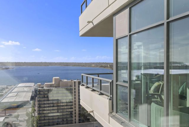 1205 Pacific Hwy 2106, San Diego, CA 92101