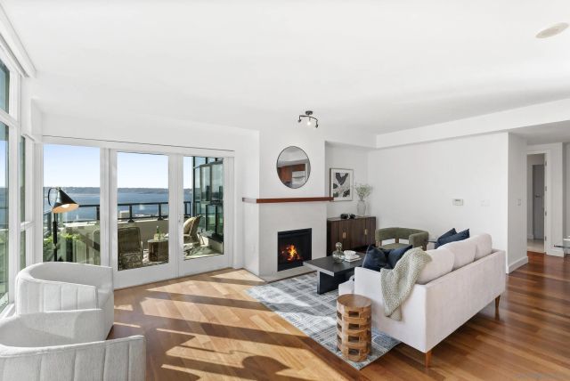 1205 Pacific Hwy 2106, San Diego, CA 92101