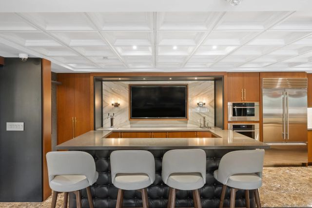 1205 Pacific Hwy 2106, San Diego, CA 92101