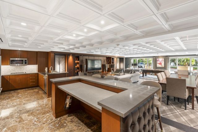 1205 Pacific Hwy 2106, San Diego, CA 92101