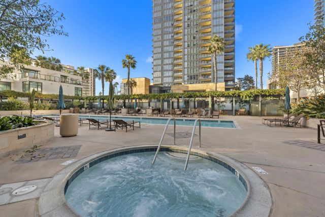 1205 Pacific Hwy 2106, San Diego, CA 92101