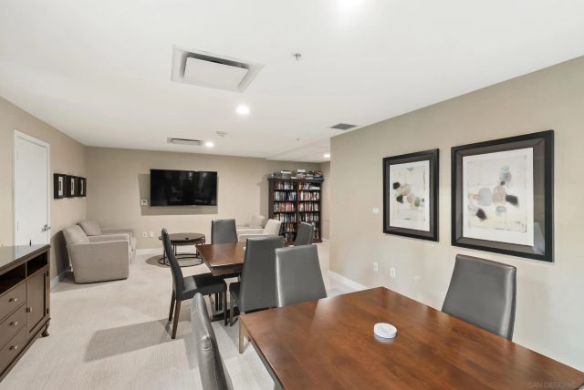 1205 Pacific Hwy 2106, San Diego, CA 92101