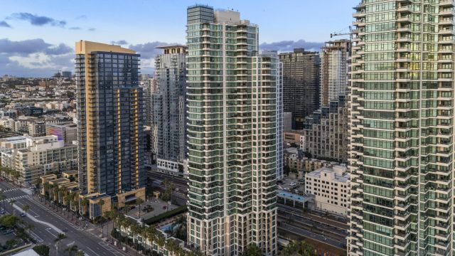 1205 Pacific Hwy 2106, San Diego, CA 92101