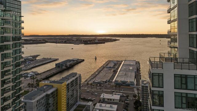 1205 Pacific Hwy 2106, San Diego, CA 92101