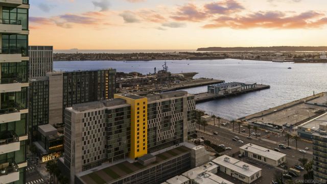 1205 Pacific Hwy 2106, San Diego, CA 92101