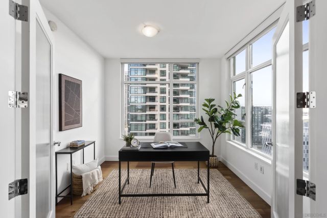 1205 Pacific Hwy 2106, San Diego, CA 92101