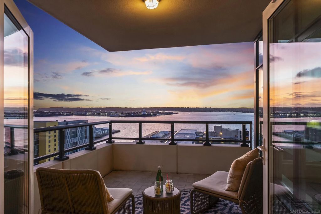 1205 Pacific Hwy 2106, San Diego, CA 92101