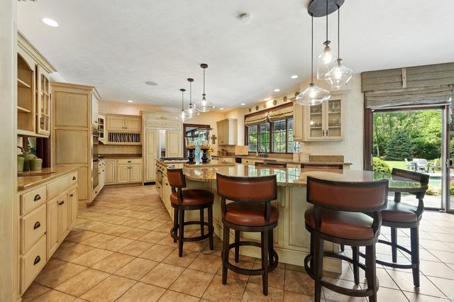 2341 S Paxton Drive, Warsaw, IN 46580