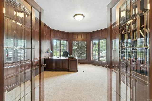 2341 S Paxton Drive, Warsaw, IN 46580