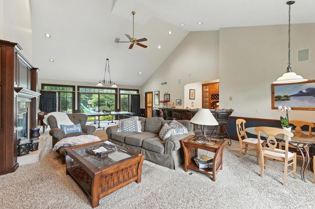 2341 S Paxton Drive, Warsaw, IN 46580