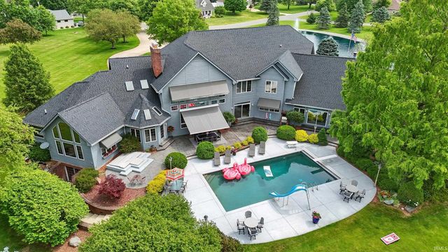 2341 S Paxton Drive, Warsaw, IN 46580