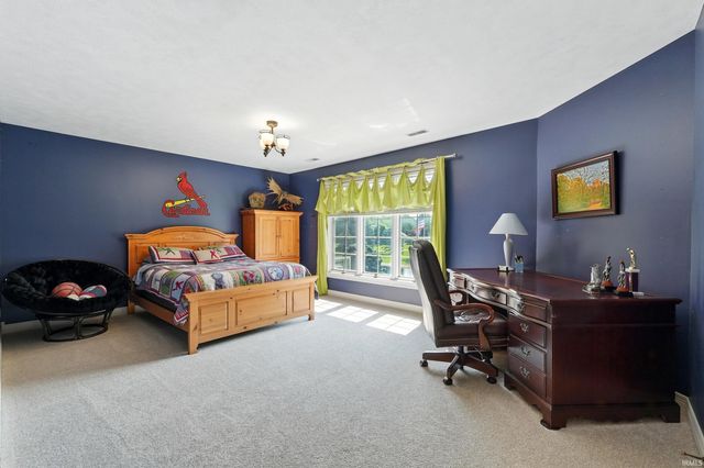 2341 S Paxton Drive, Warsaw, IN 46580