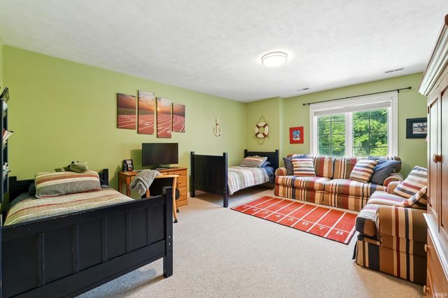 2341 S Paxton Drive, Warsaw, IN 46580