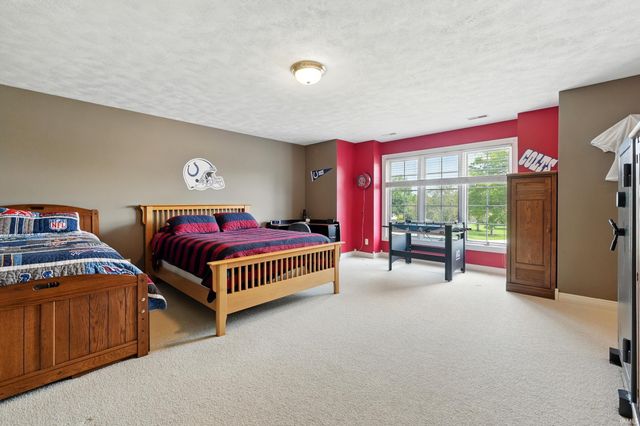 2341 S Paxton Drive, Warsaw, IN 46580
