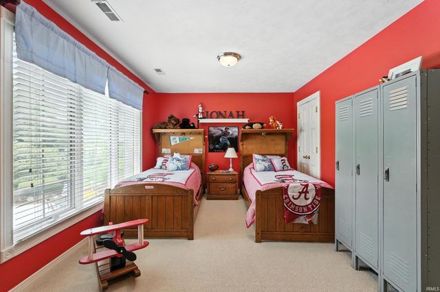 2341 S Paxton Drive, Warsaw, IN 46580