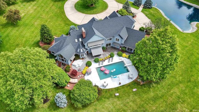 2341 S Paxton Drive, Warsaw, IN 46580
