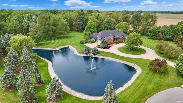2341 S Paxton Drive, Warsaw, IN 46580
