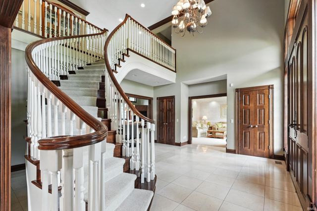 2341 S Paxton Drive, Warsaw, IN 46580