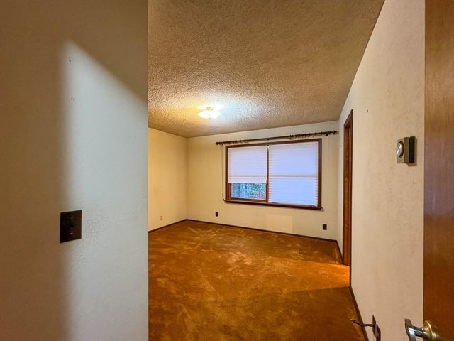 359 Wells Drive, Cave Junction, OR 97523