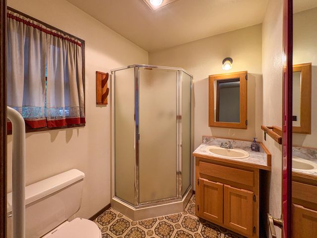 359 Wells Drive, Cave Junction, OR 97523