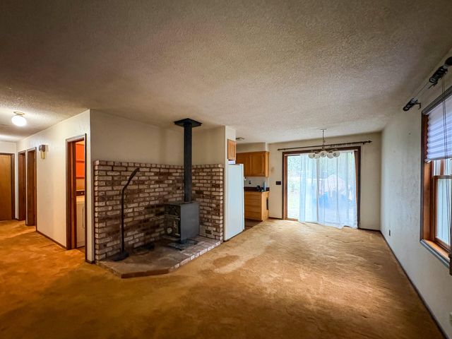 359 Wells Drive, Cave Junction, OR 97523