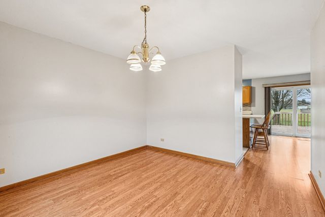 915 Beaver Pond Drive, Marengo, IL 60152