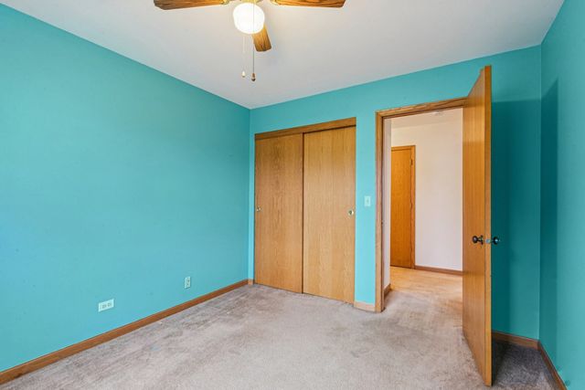 915 Beaver Pond Drive, Marengo, IL 60152