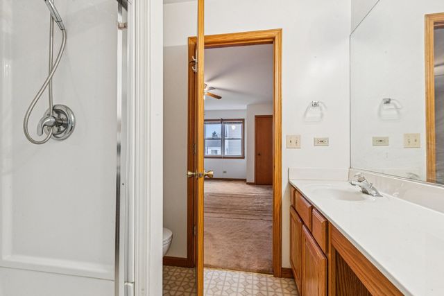 915 Beaver Pond Drive, Marengo, IL 60152