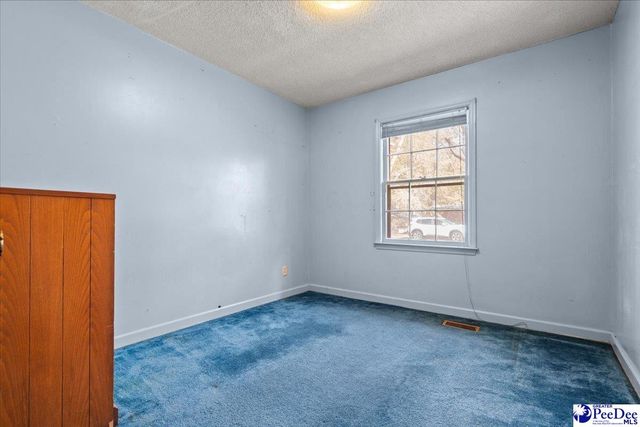 218 Davis St, Darlington, SC 29532