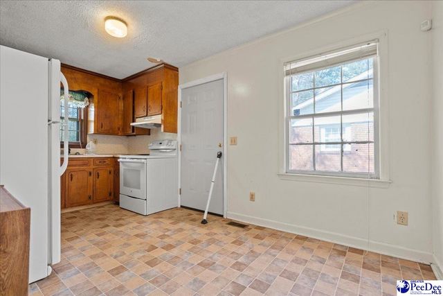 218 Davis St, Darlington, SC 29532