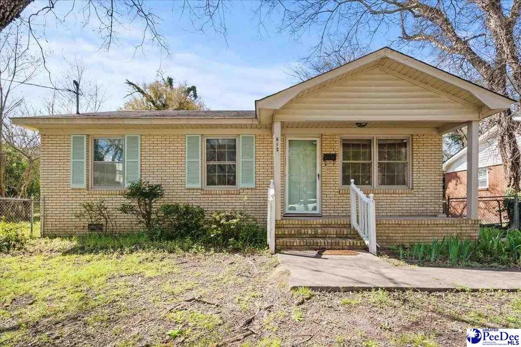 218 Davis St, Darlington, SC 29532