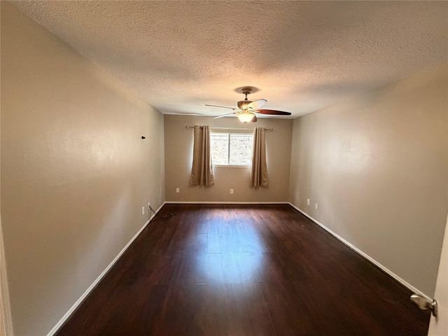 3227 Glade Springs Drive, Houston, TX 77339