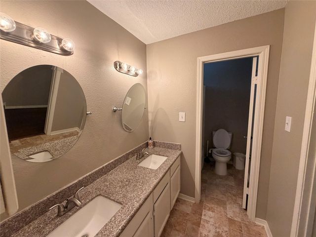 3227 Glade Springs Drive, Houston, TX 77339