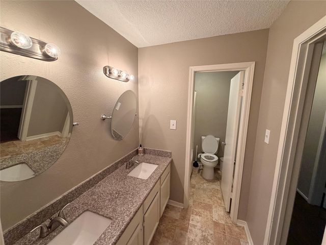 3227 Glade Springs Drive, Houston, TX 77339