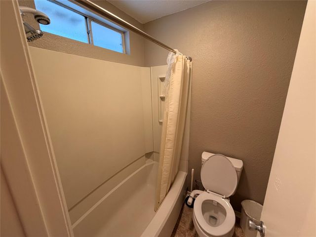 3227 Glade Springs Drive, Houston, TX 77339